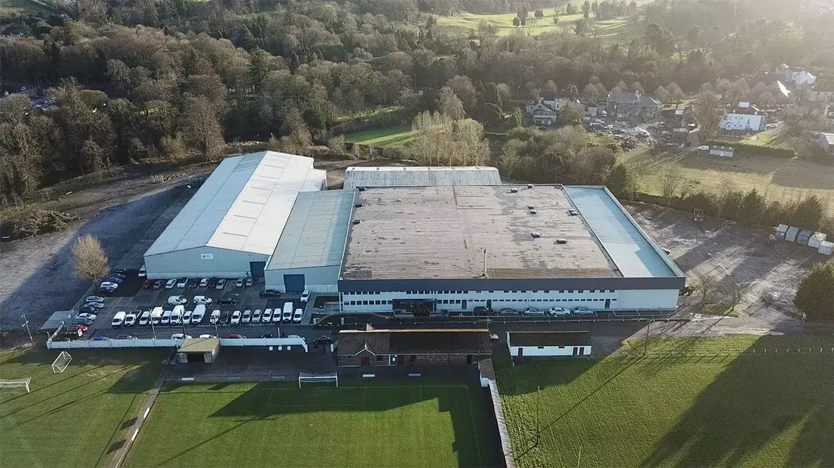 Aerial view of a large Irish commercial facility supported by SOLARspan, showcasing Commercial Solar PV potential delivered by one of the top rated best solar pv companies in Ireland