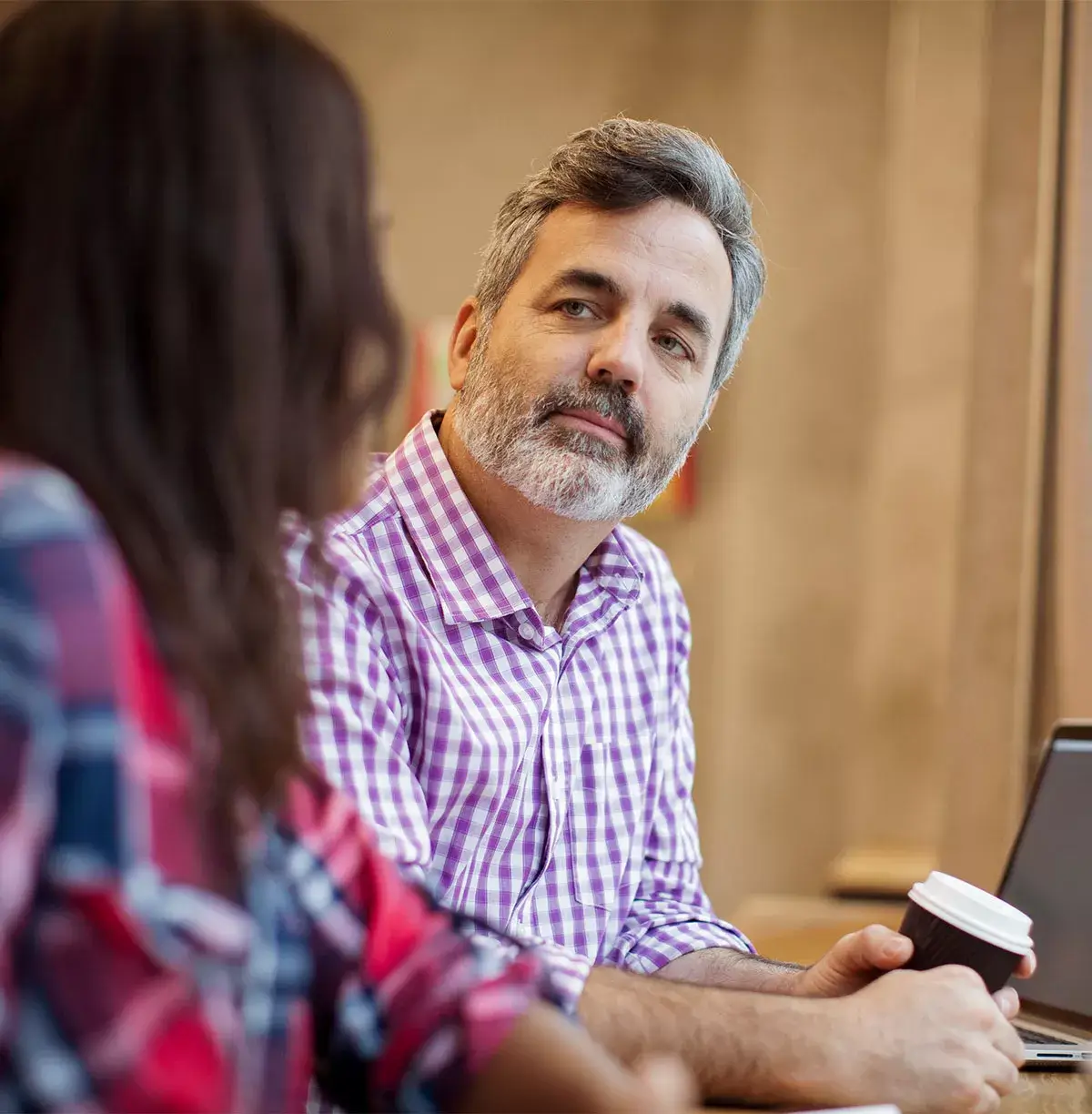 Consultation discussing commercial solar PV Ireland solutions and solar photovoltaic PV systems